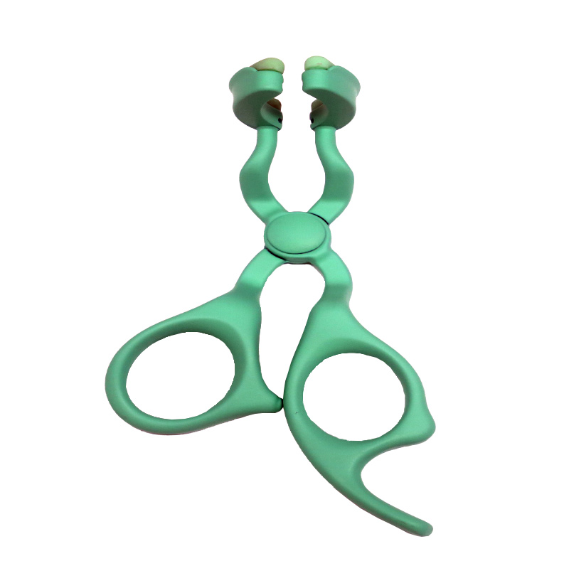 Enyemaka oghere kọntaktị agba